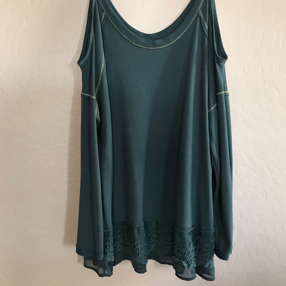 Green Long Sleeve Bare Shoulder Top